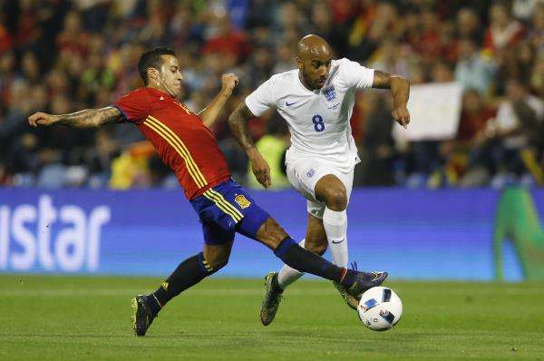 2015-11-13t200216z_90446536_mt1aci14170100_rtrmadp_3_soc_reuters