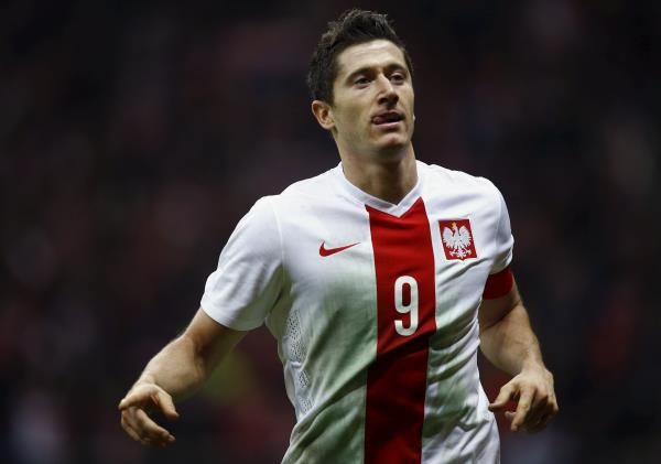 2015-11-13t215545z_993317673_gf20000058404_rtrmadp_3_soccer-friendly_reuters