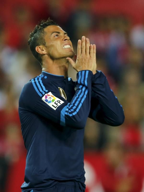 2015-11-08t210141z_707018089_gf20000051123_rtrmadp_3_soccer-spain_reuters