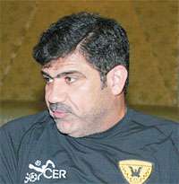 مدرب منتخب الكويت محمد إبراهيم