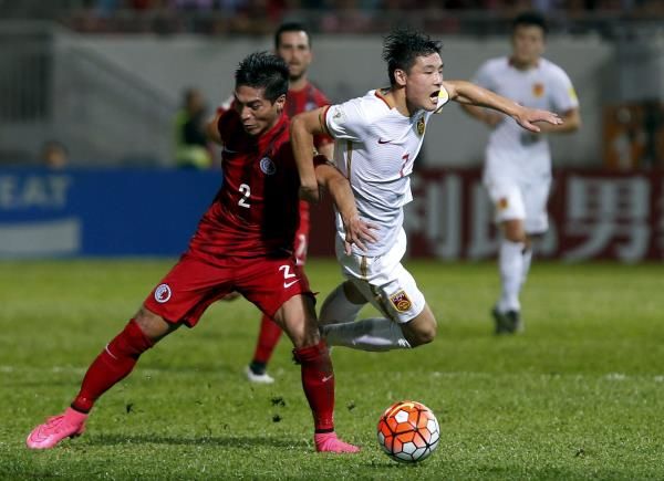 2015-11-17t132419z_1689514053_gf20000063078_rtrmadp_3_china-hongkong-soccer_reuters