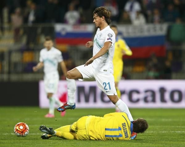 2015-11-17t212940z_1551970027_lr2ebbh1np5nr_rtrmadp_3_soccer-euro_reuters