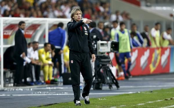 2015-11-14t041410z_469657640_gf20000058676_rtrmadp_3_soccer-world_reuters