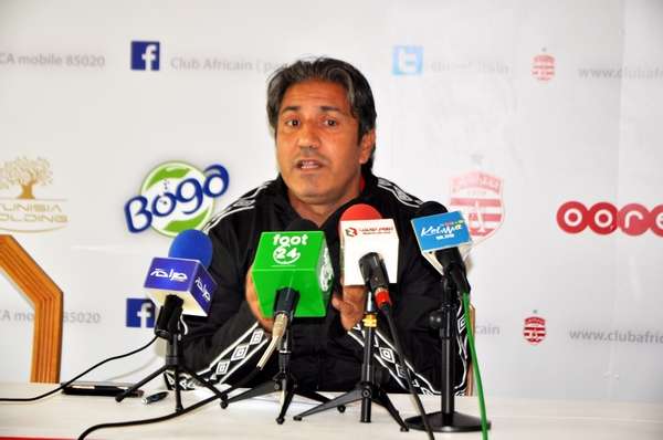 نبيل الكوكي خلال المؤتمر الصحفي 