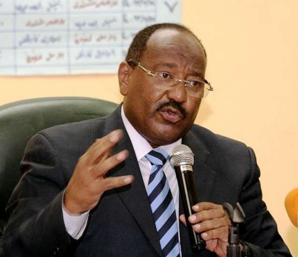 مجدي شمس الدين المحامي سكرتير  الاتحاد السوداني 