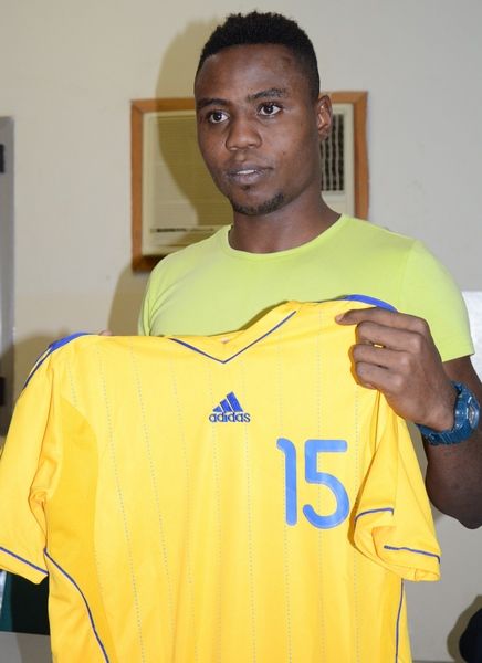 الغاني تاتا زيكو بشعار الامل