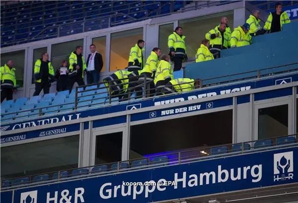 ?i=epa%2fsoccer%2f2015-11%2f2015-11-20%2f2015-11-20-05034740_epa