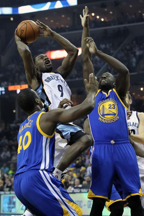 2015-11-12t014606z_2039098656_nocid_rtrmadp_3_nba-golden-state-warriors-at-memphis-grizzlies_reuters
