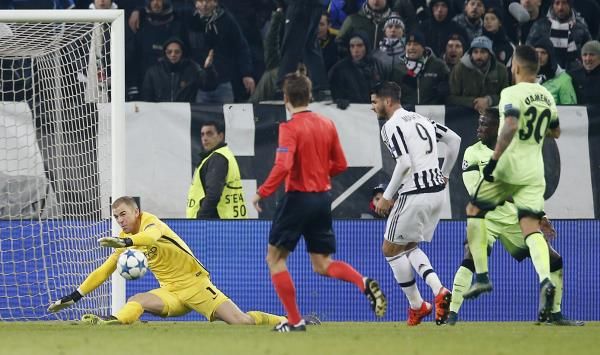 2015-11-25t212440z_91488280_mt1aci14199379_rtrmadp_3_soc_reuters