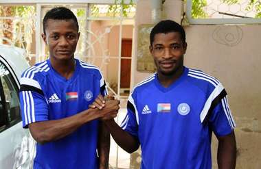 ثنائي الهلال الغاني ايشيا والعاجي شيخ موكورو