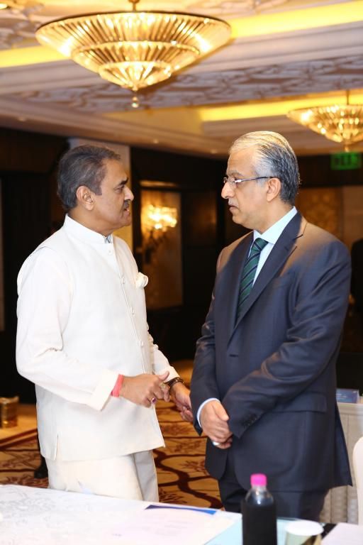 رئيس الإتحاد الآسيوي يتابع مع رئيس الإتحاد الهندي ترتيبات الحفل