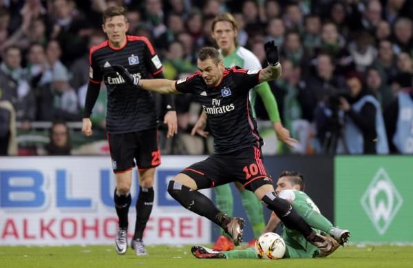 2015-11-28t150426z_310195568_lr1ebbs15v4b1_rtrmadp_3_soccer-germany_reuters