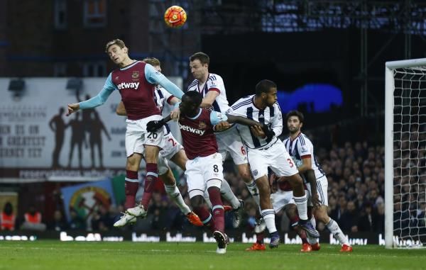 2015-11-29t160620z_91814780_mt1aci14204512_rtrmadp_3_soccer-england-whu-wba_reuters