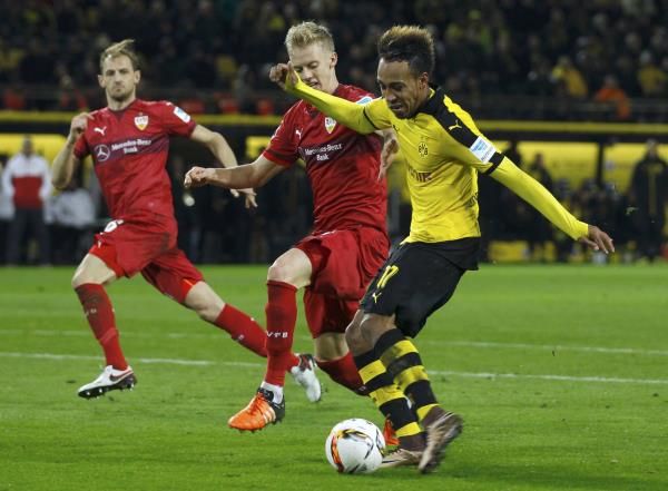 2015-11-29t163611z_636756783_lr2ebbt1a40cz_rtrmadp_3_soccer-germany_reuters