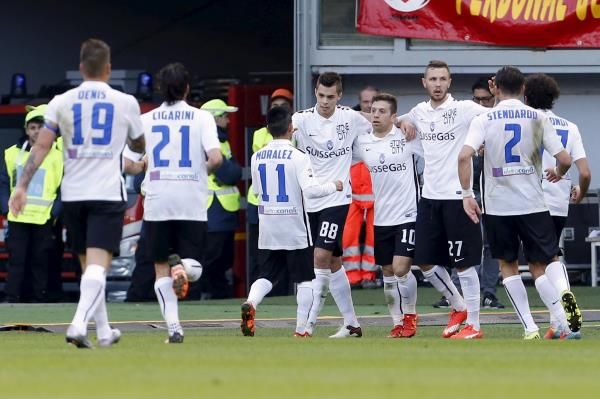 2015-11-29t151934z_495383377_gf20000078626_rtrmadp_3_soccer-italy_reuters