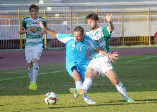 من لقاء المجد والحرية