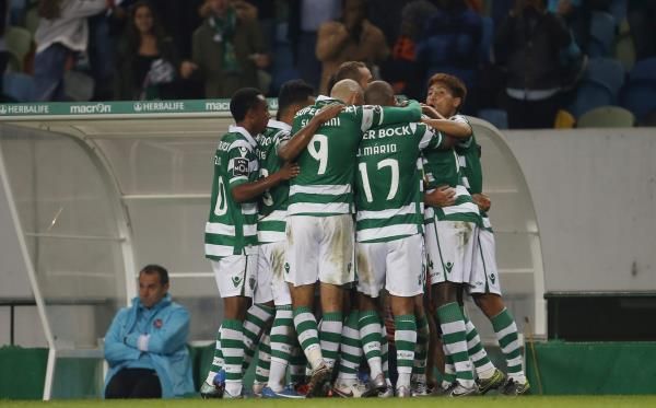 2015-11-30t212837z_1024445492_gf20000080032_rtrmadp_3_soccer-portugal_reuters