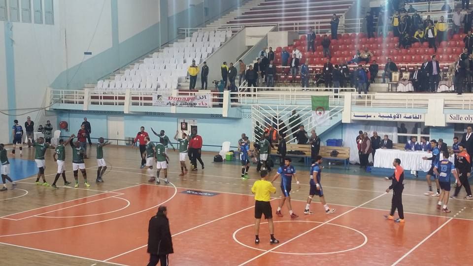 فرحة الأهلي السعودي بعد الفوز على مكارم المهدية التونسي 