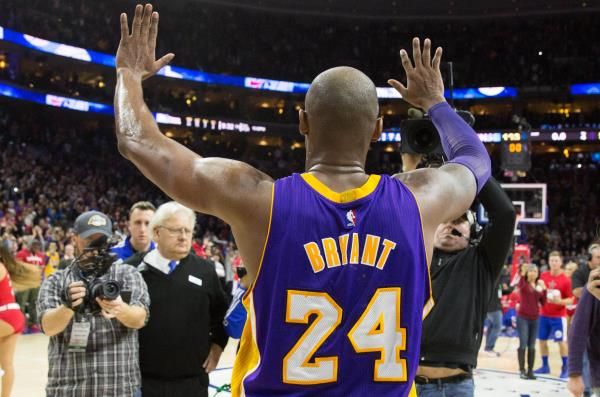 2015-12-02t031531z_74571907_nocid_rtrmadp_3_nba-los-angeles-lakers-at-philadelphia-76ers_reuters