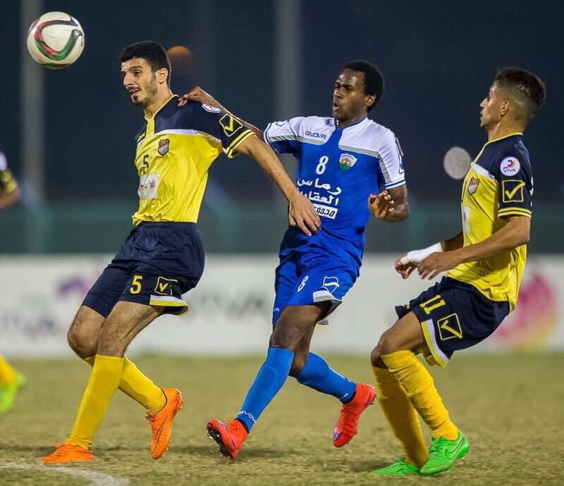 جانب من مباراة الساحل والجهراء