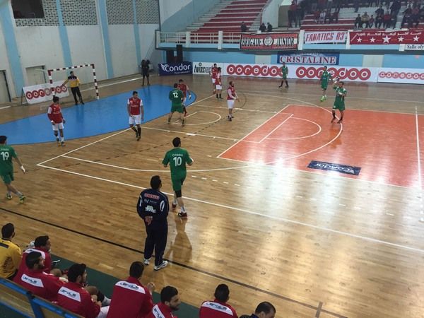 من مباراة اليوم بين النجم الساحلي وبرج بوعريريج الجزائري 