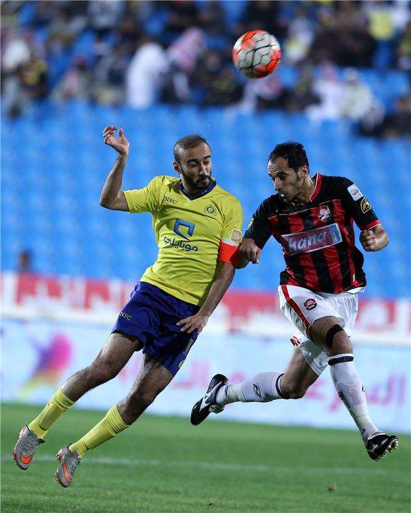 جانب من لقاء النصر والرائد