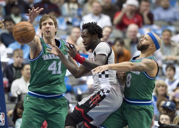 2015-12-05t020550z_1254178056_nocid_rtrmadp_3_nba-houston-rockets-at-dallas-mavericks_reuters
