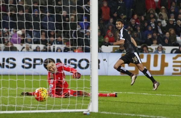 2015-12-05t163144z_92334704_mt1aci14210971_rtrmadp_3_soccer-england-swa-lei_reuters