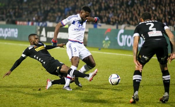 2015-12-05t171122z_1249277057_gf10000255657_rtrmadp_3_soccer-france_reuters