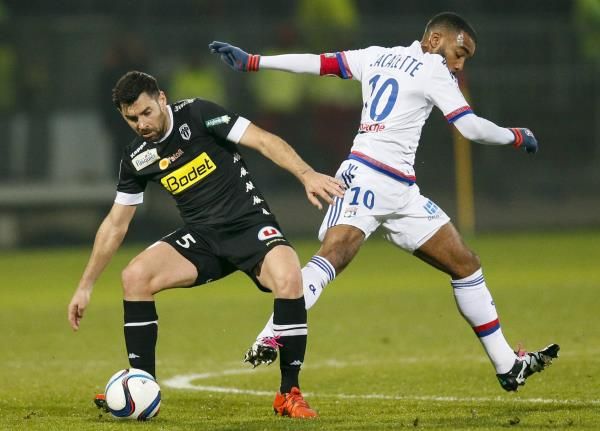 2015-12-05t171127z_1221461080_gf10000255656_rtrmadp_3_soccer-france_reuters