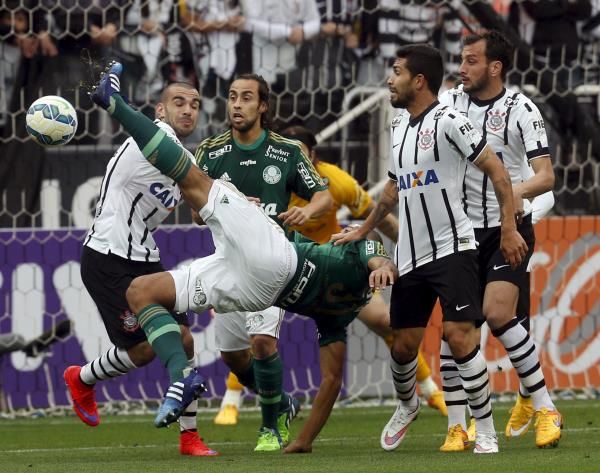 لقطة من احدى مواجهات الدوري البرازيلي