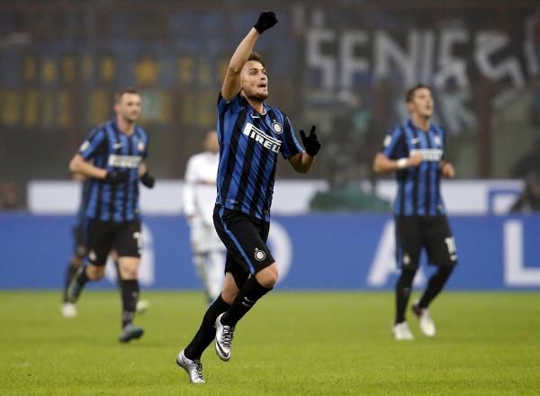 2015-12-05t212245z_391803343_gf10000255920_rtrmadp_3_soccer-italy_reuters