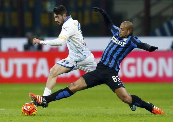2015-11-22t203354z_1490387695_gf20000070147_rtrmadp_3_soccer-italy_reuters