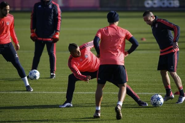 2015-12-08t113632z_353313592_lr1ebc80w8mps_rtrmadp_3_soccer-champions_reuters