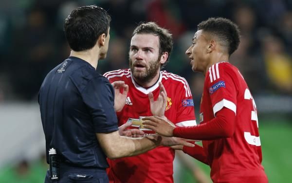 2015-12-08t204915z_92609355_mt1aci14215233_rtrmadp_3_soc_reuters