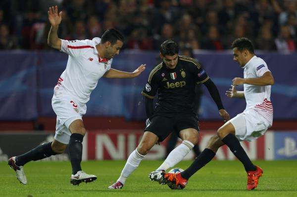 2015-12-08t201903z_311842520_lr1ebc81kfg3q_rtrmadp_3_soccer-champions-sev-juv_reuters