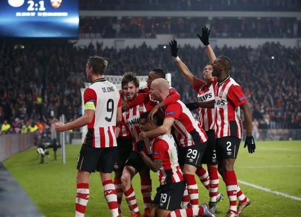 2015-12-08t221837z_223162768_lr1ebc81pypal_rtrmadp_3_soccer-champions-psv-csk_reuters