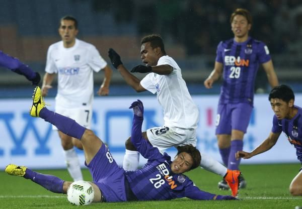2015-12-10t112806z_1095447144_d1aesamlzqab_rtrmadp_3_soccer-club-hiroshima_reuters