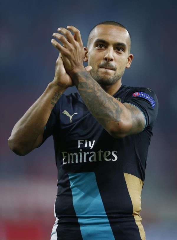 2015-12-09t214916z_92699356_mt1aci14216331_rtrmadp_3_soc_reuters