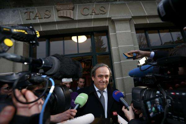 2015-12-08t155835z_1206199798_lr1ebc818dcxd_rtrmadp_3_soccer-fifa-platini_reuters