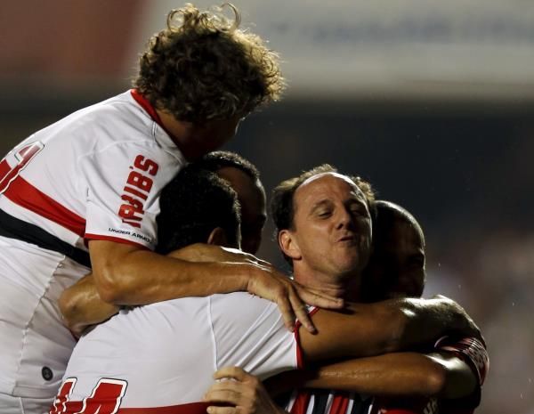 2015-12-12t025214z_302910106_gf10000263006_rtrmadp_3_soccer-brazil_reuters