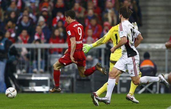 2015-12-12t155856z_830447897_lr1ebcc18dycq_rtrmadp_3_soccer-germany_reuters