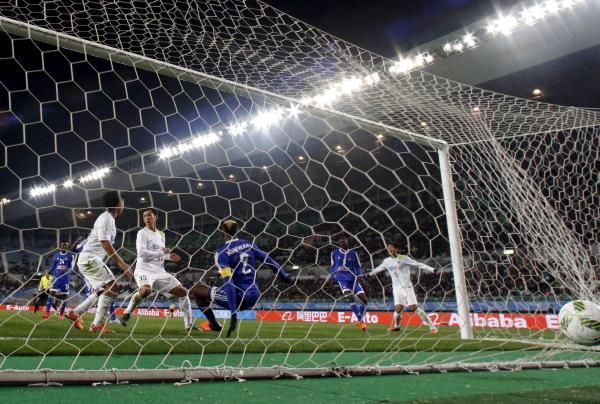 2015-12-13t114256z_998195271_gf10000264380_rtrmadp_3_soccer-club_reuters