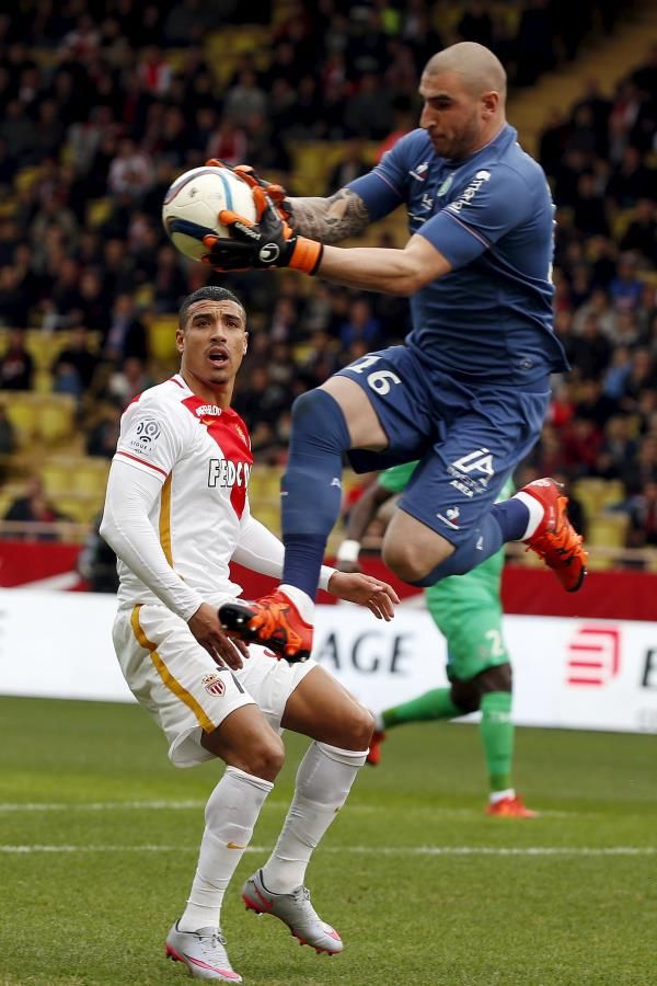2015-12-13t140346z_16285425_gf10000264476_rtrmadp_3_soccer-france_reuters
