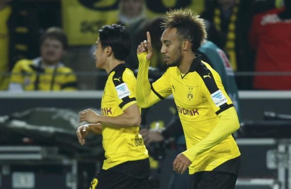 2015-12-13t180508z_1143308456_lr2ebcd1e89bp_rtrmadp_3_soccer-germany_reuters