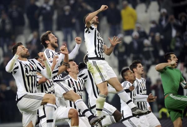 2015-12-13t214410z_797944674_lr2ebcd1odbk0_rtrmadp_3_soccer-italy_reuters