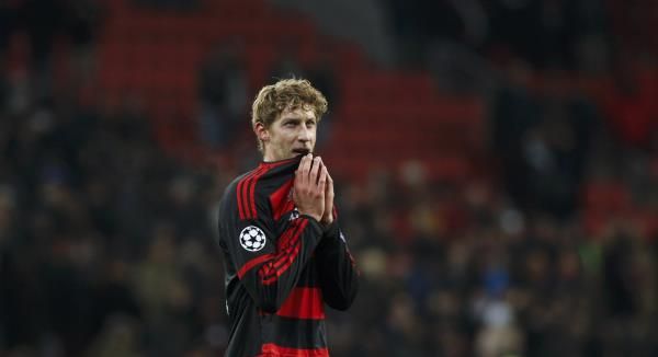 2015-12-09t215359z_561779669_lr1ebc91otp3l_rtrmadp_3_soccer-champions-lev-bar_reuters