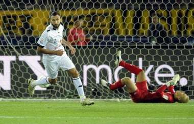 2011-12-18-00000103037427