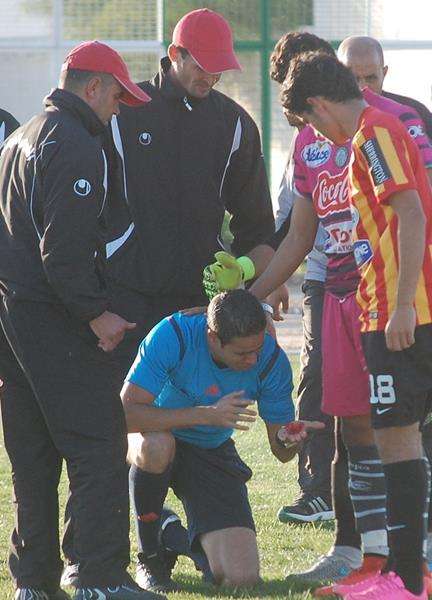 اصابة الحكم المساعد ايمن اسماعيل اليوم  