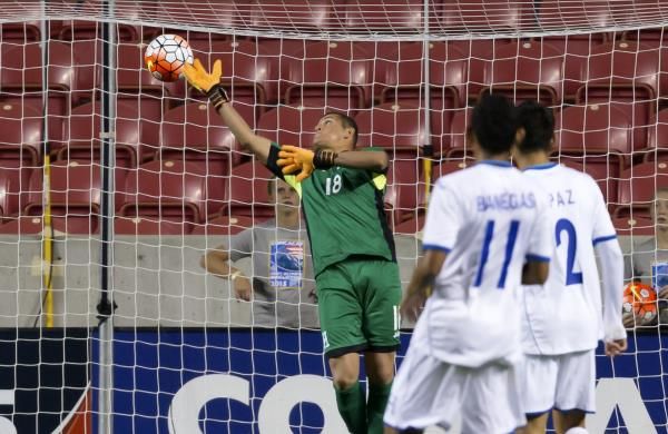 2015-10-14t050144z_975475138_nocid_rtrmadp_3_soccer-concacaf-olympic-qualifying-finals_reuters